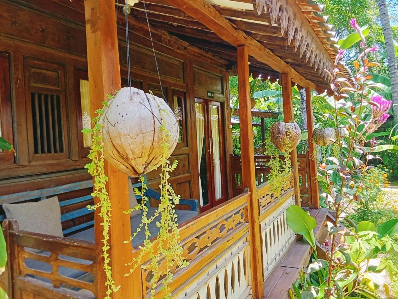 Tahlia'S Villa Sorongjukung Extérieur photo