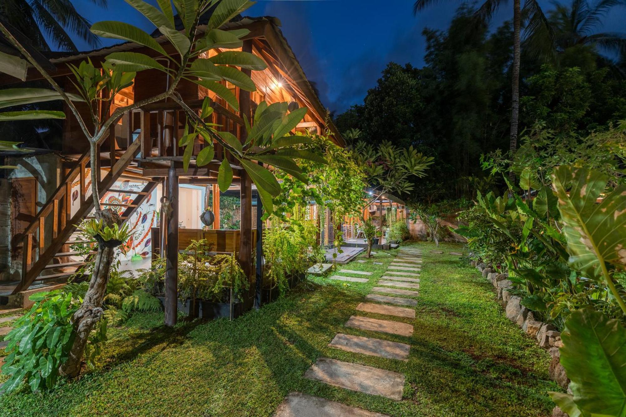 Tahlia'S Villa Sorongjukung Extérieur photo