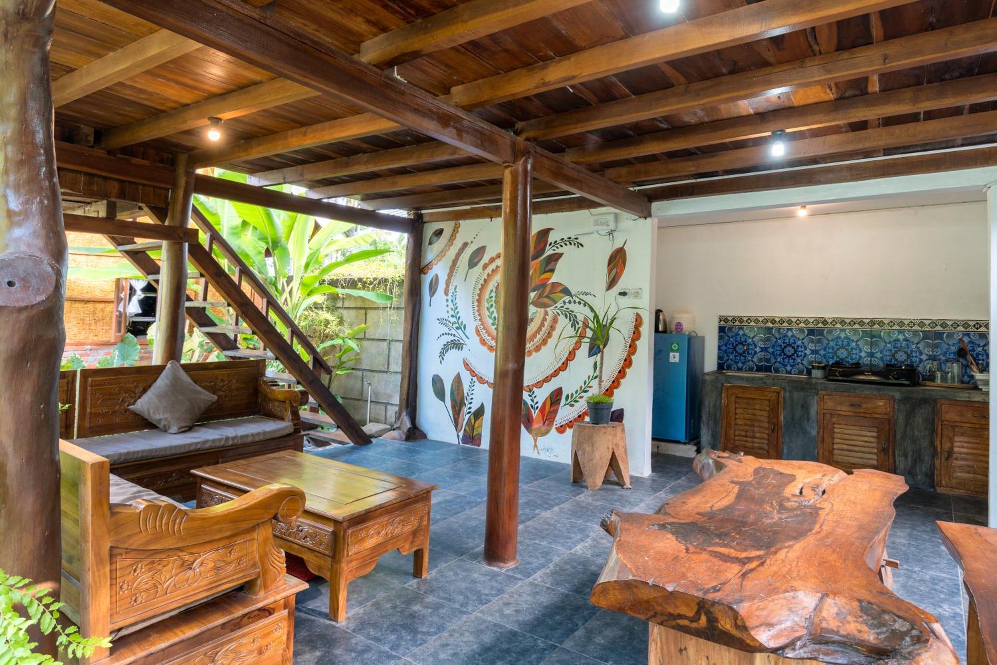 Tahlia'S Villa Sorongjukung Extérieur photo