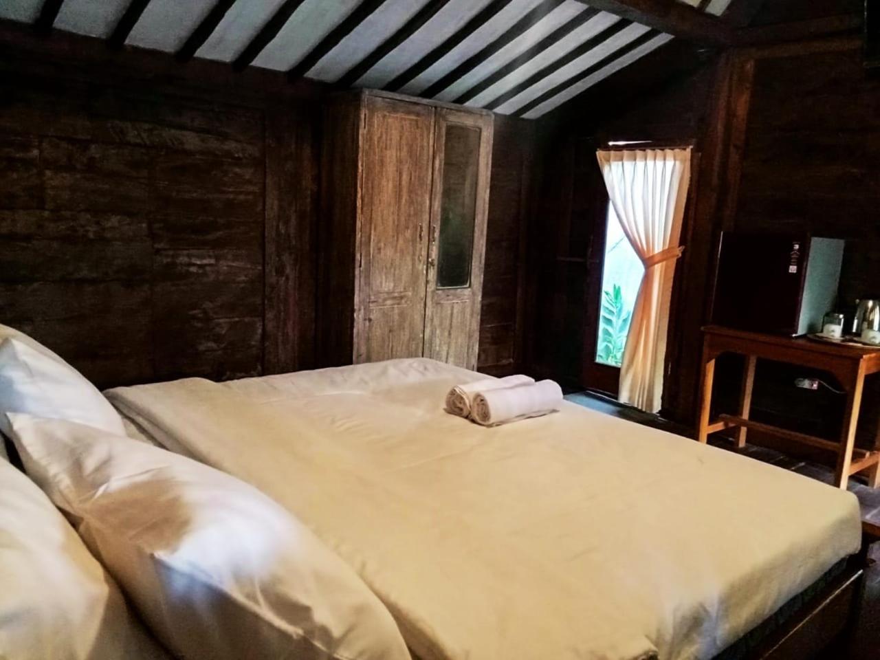 Tahlia'S Villa Sorongjukung Extérieur photo